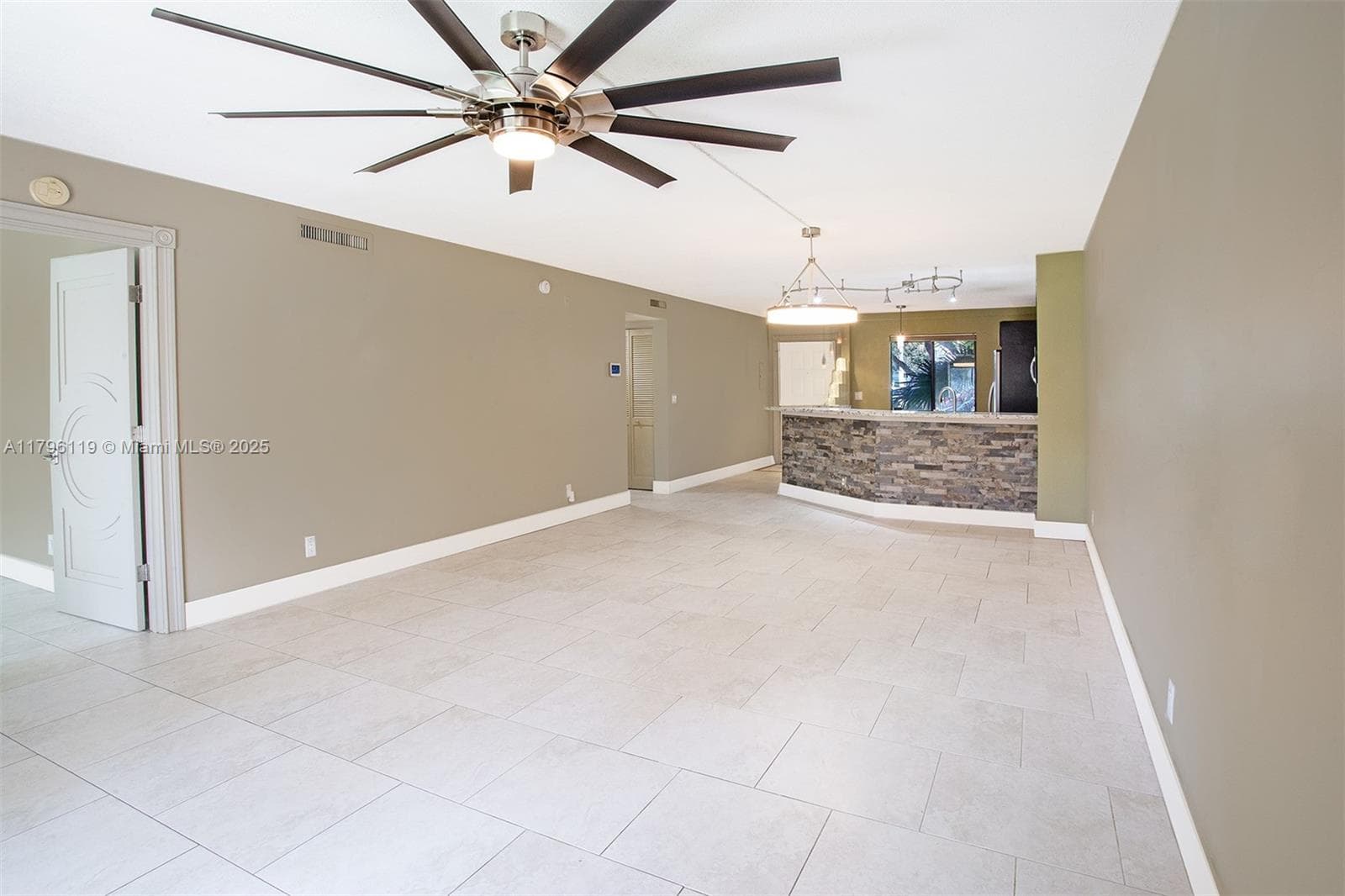 CYPRESS BEND CONDOMINIUM · #102 in Pompano Beach - Photo 10