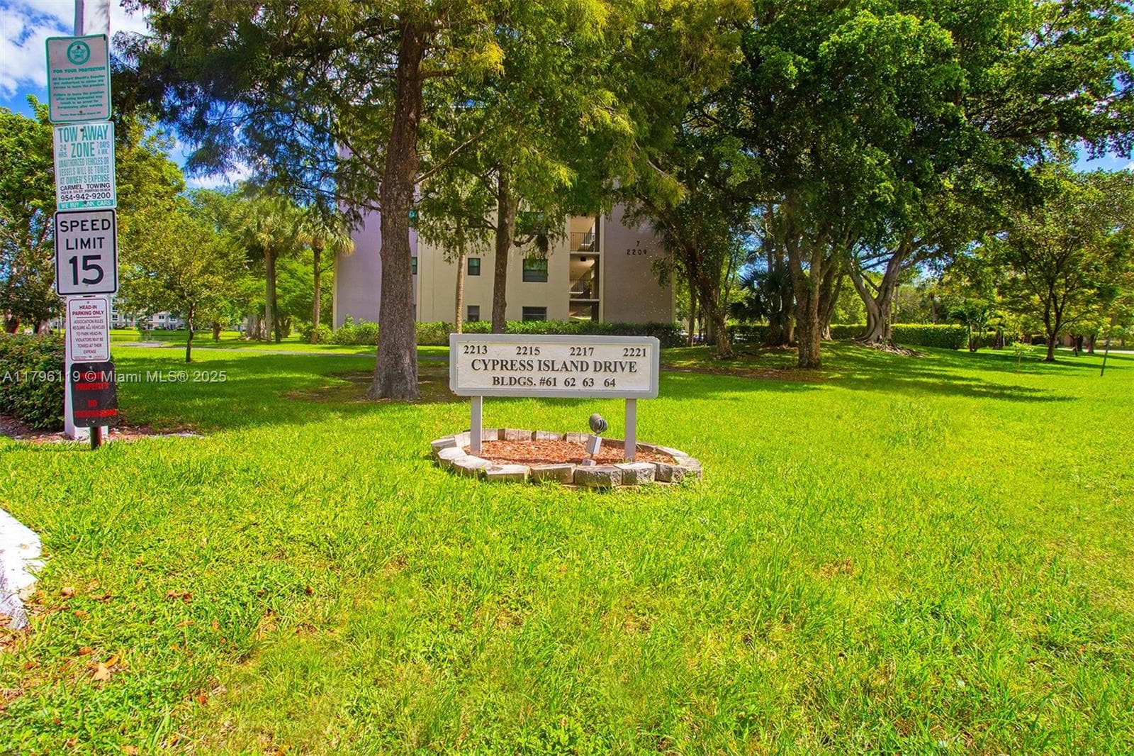 CYPRESS BEND CONDOMINIUM · #102 in Pompano Beach - Photo 51