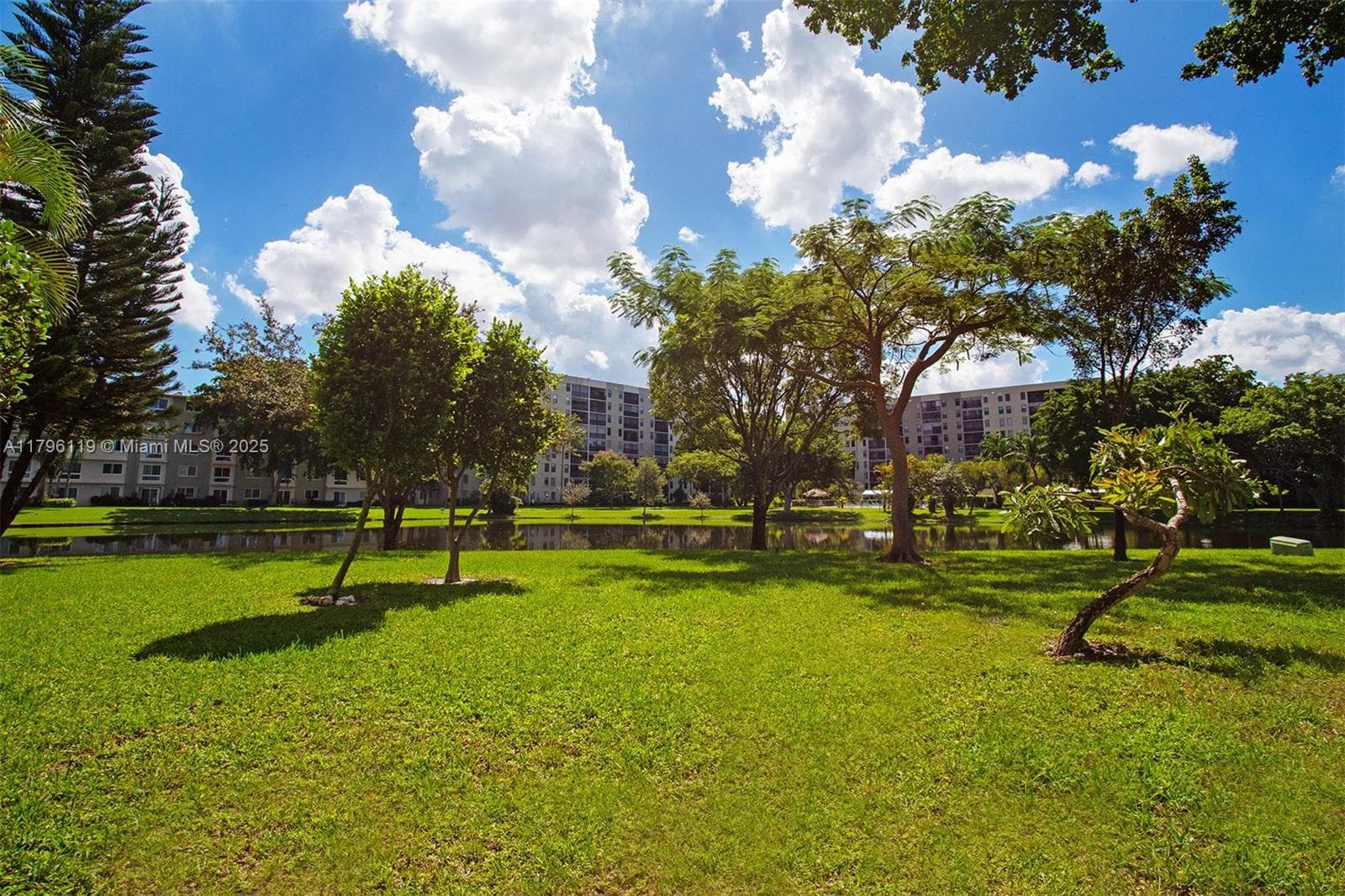 CYPRESS BEND CONDOMINIUM · #102 in Pompano Beach - Photo 70
