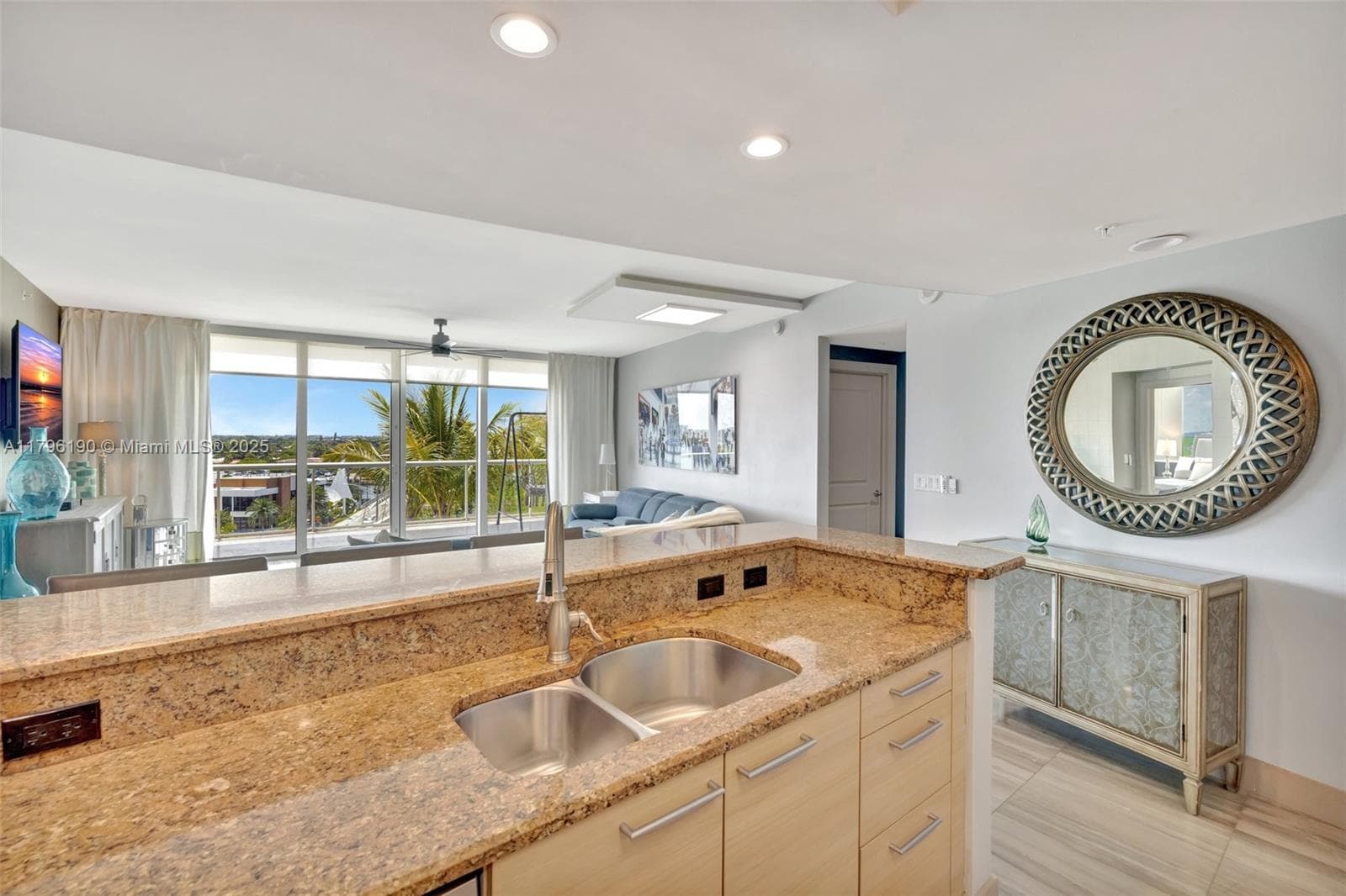 THE PLAZA AT OCEANSIDE · #514 in Pompano Beach - Photo 9