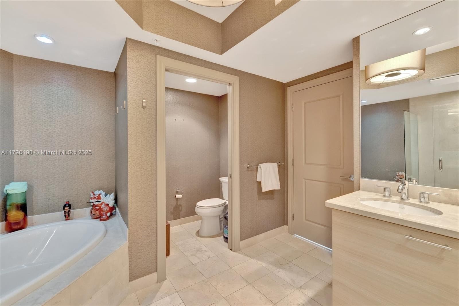 THE PLAZA AT OCEANSIDE · #514 in Pompano Beach - Photo 24