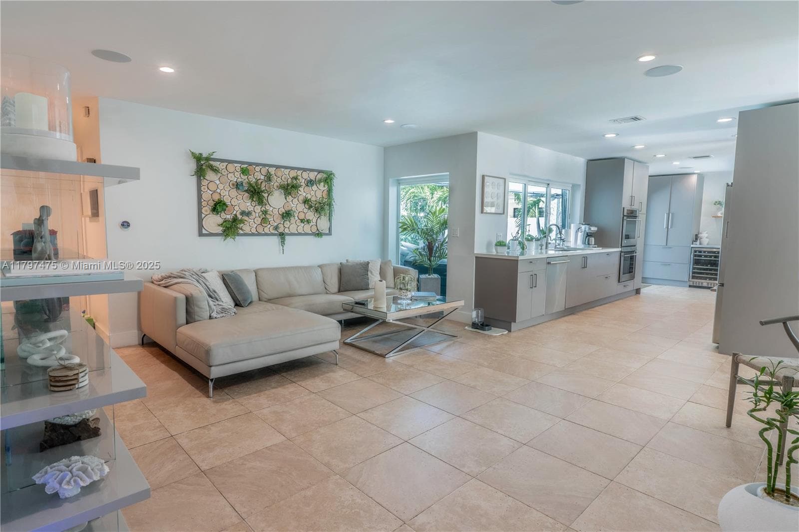 2711 NE 57th Ct photo 25
