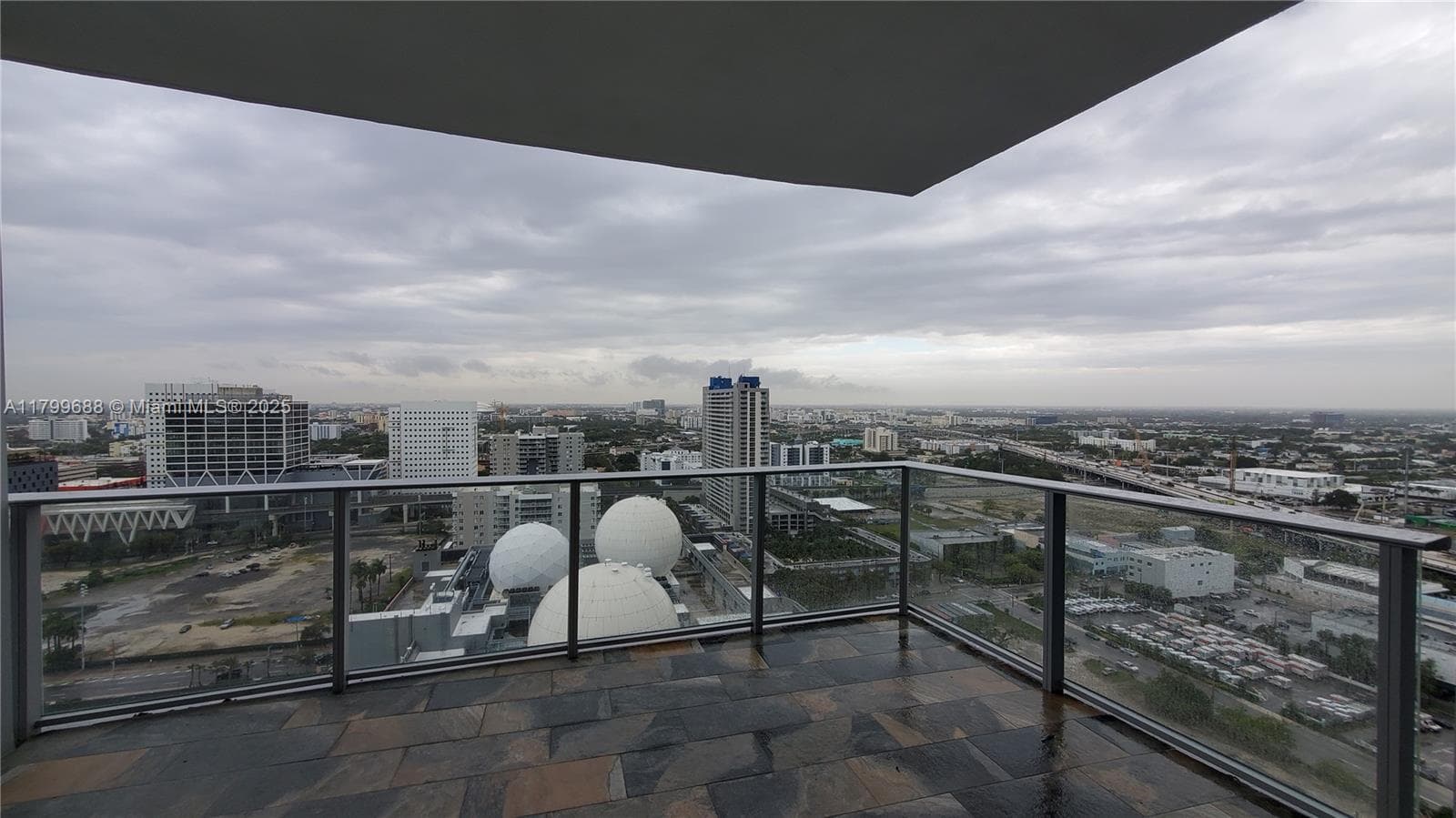 Paramount Miami Worldcenter · #2208 in Miami - Photo 23