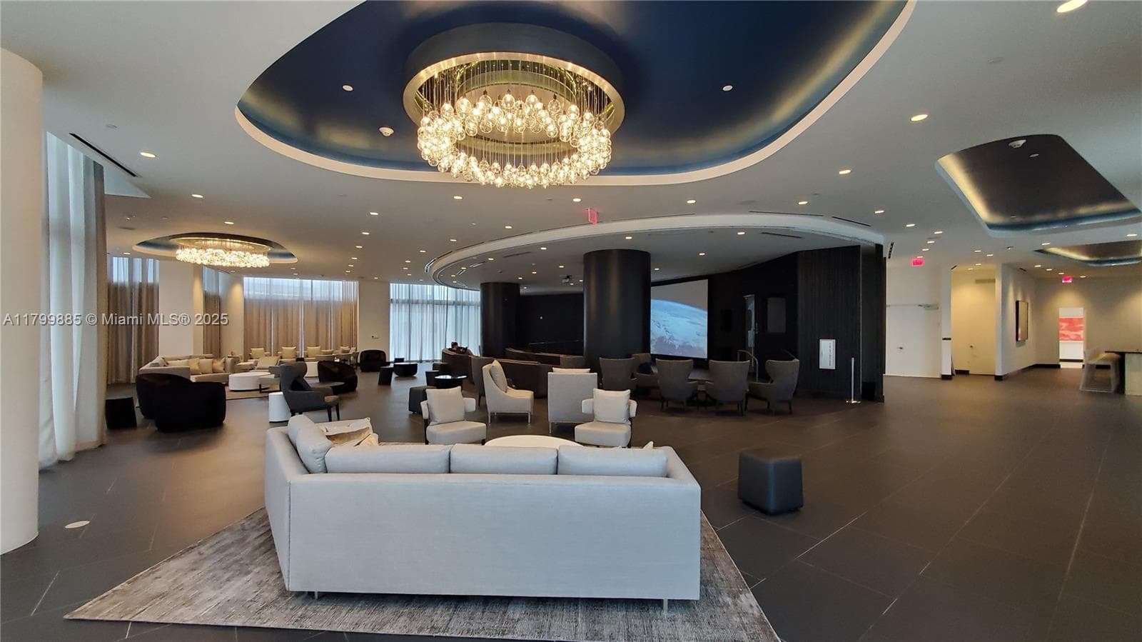 Paramount Miami World Cent · #2208 in Miami - Photo 9