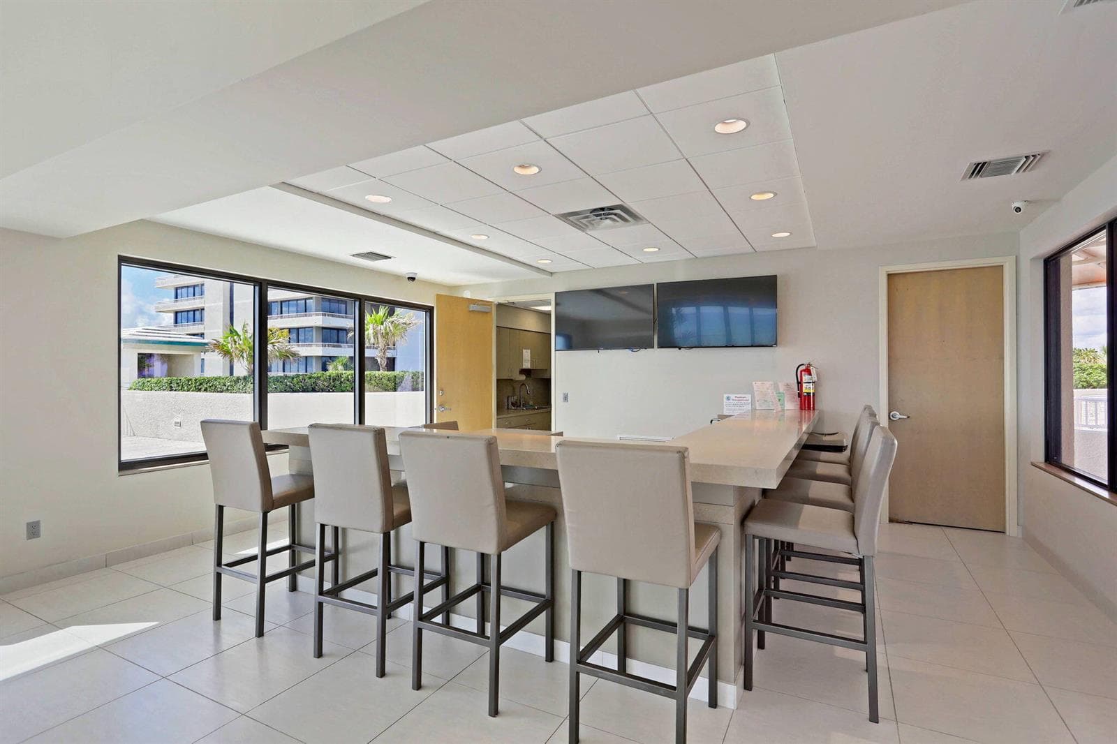 78-web-or-mls-320A2356-HDR(5)_Intereor 1