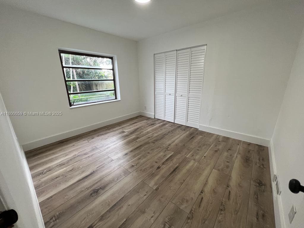 14825 Garden Dr photo 32