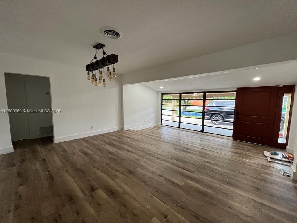 14825 Garden Dr photo 28