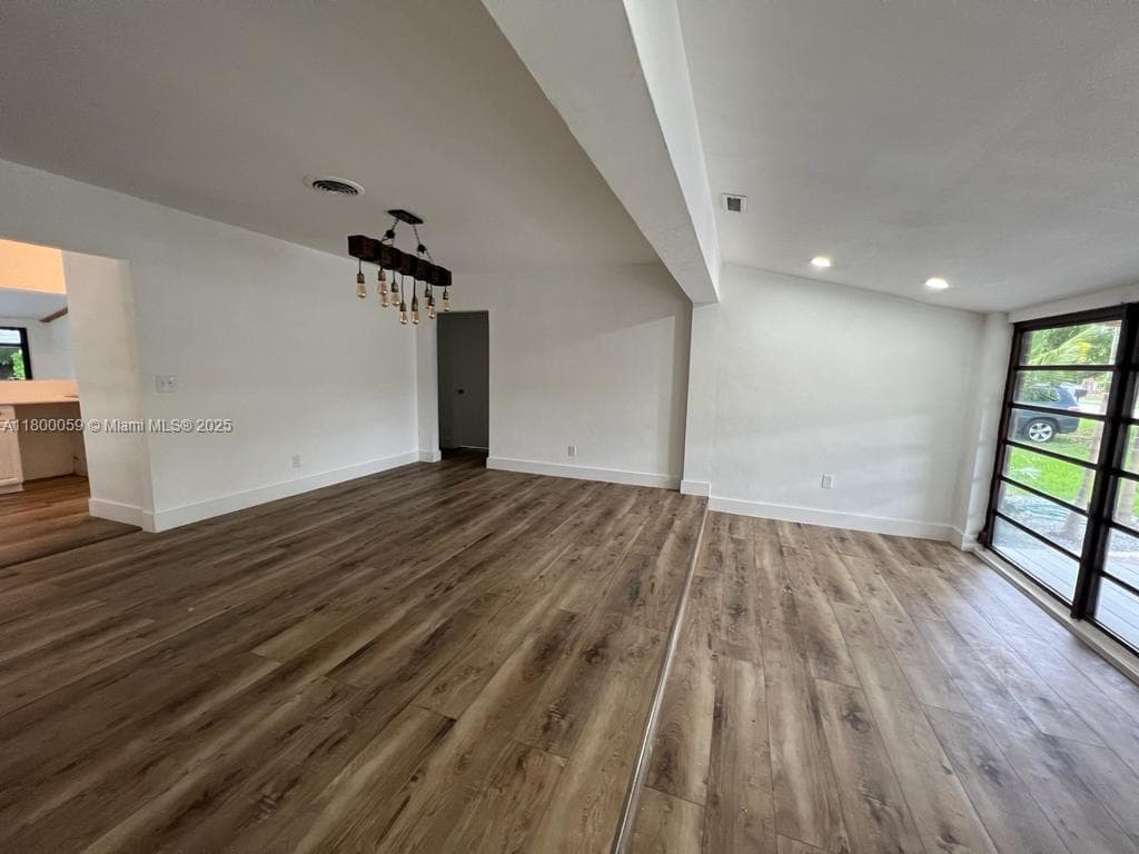 14825 Garden Dr photo 19