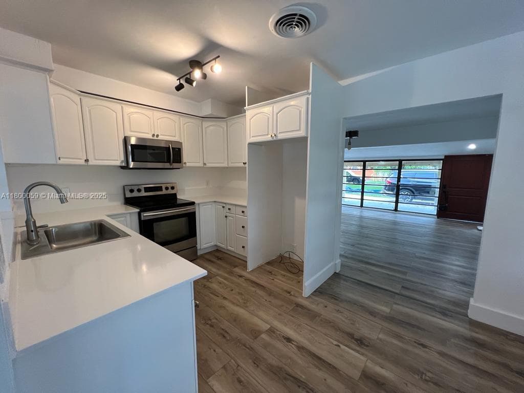 14825 Garden Dr photo 39
