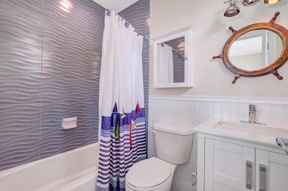162 Bayview Dr photo 32