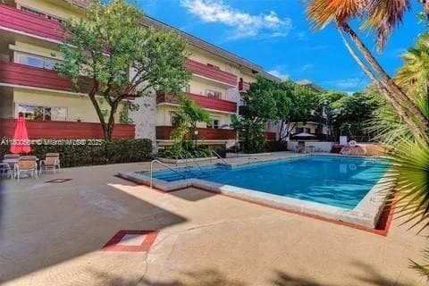 VILLA CAPRI CONDO · #219 in Coral Gables - Photo 13
