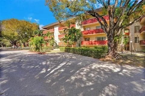 VILLA CAPRI CONDO · #219 in Coral Gables - Photo 1
