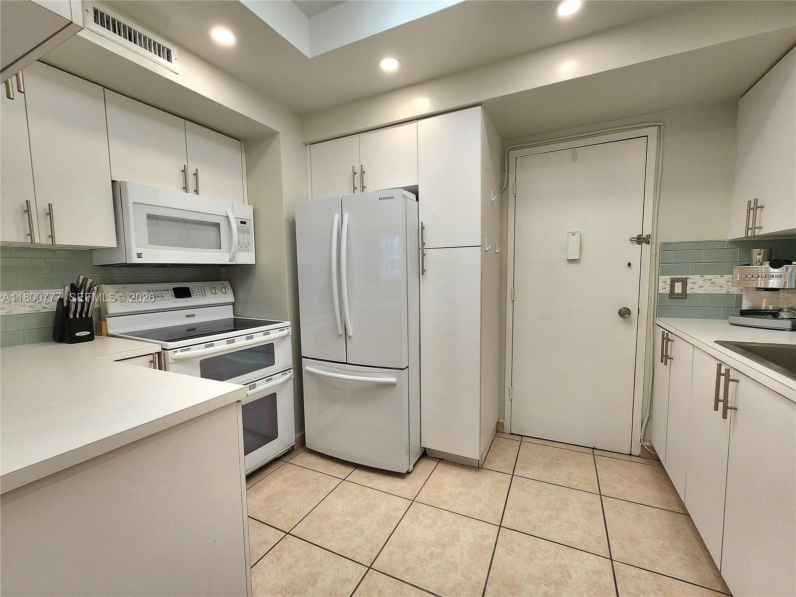 ALEXANDER TOWERS CONDO · #815 in Hollywood - Photo 13