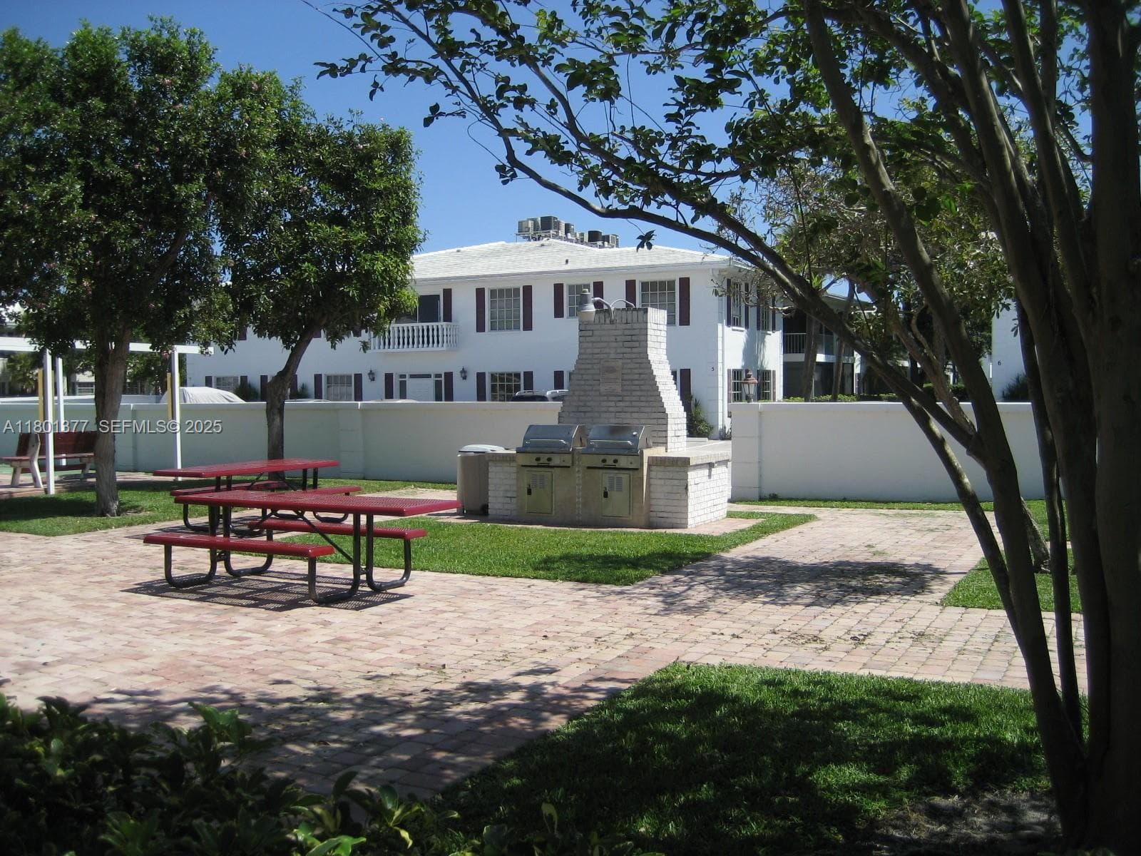 IMPERIAL POINT COLONNADES · #1301 in Fort Lauderdale - Photo 17
