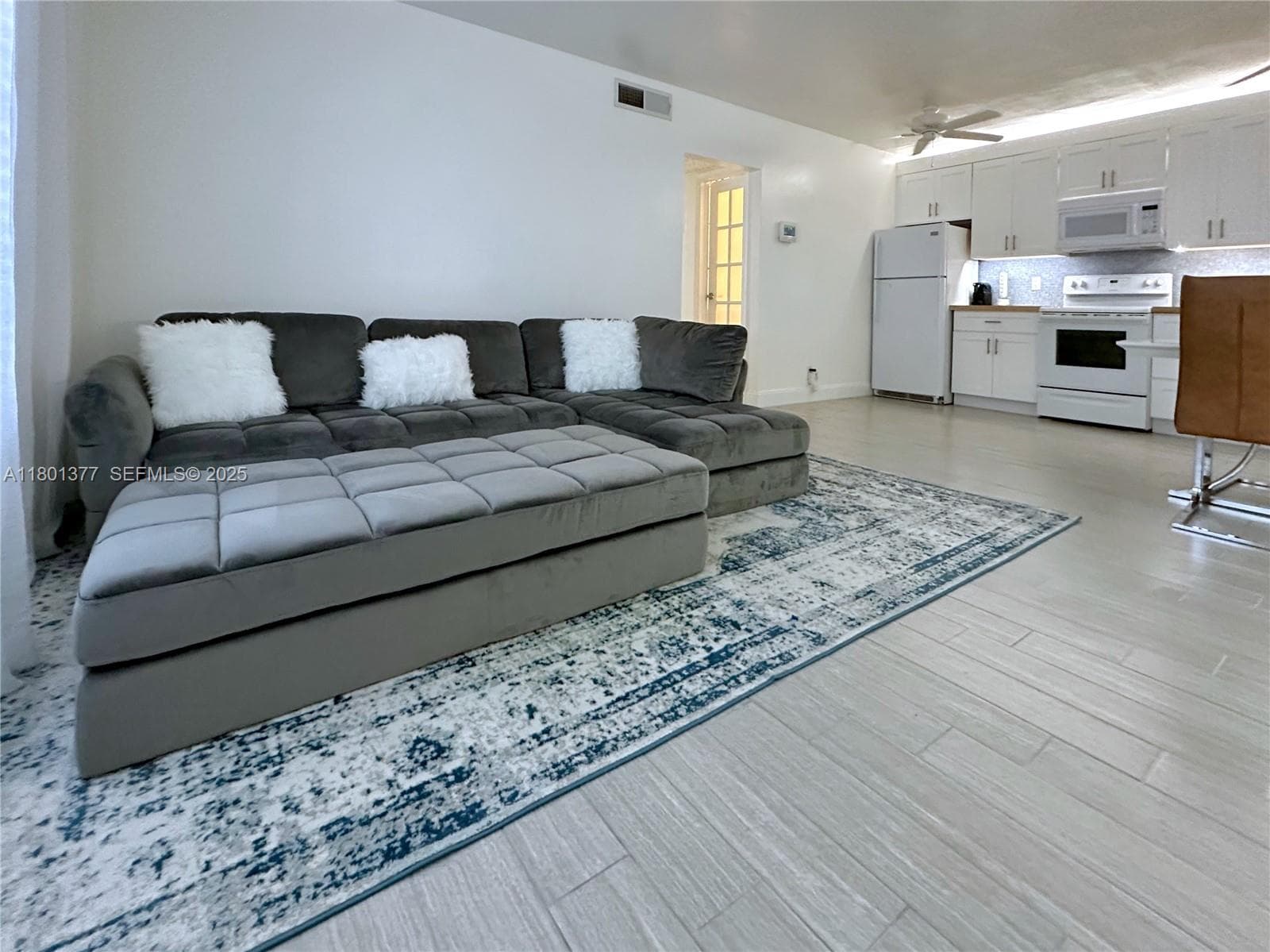 IMPERIAL POINT COLONNADES · #1301 in Fort Lauderdale - Photo 5