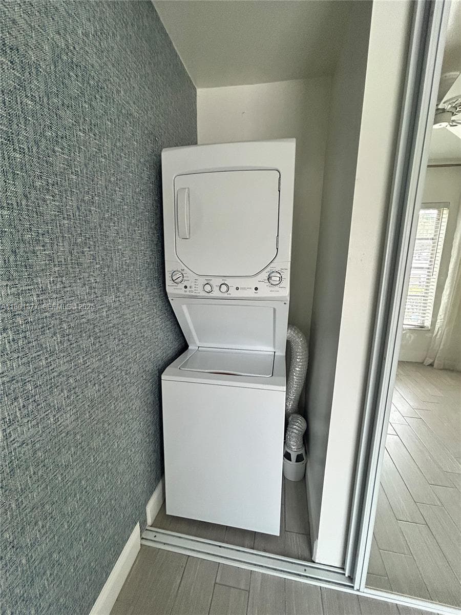 IMPERIAL POINT COLONNADES · #1301 in Fort Lauderdale - Photo 15