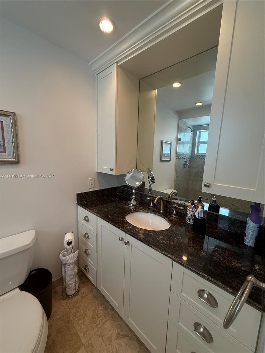 LEISURE TOWERS CONDO · #508 in Lauderdale By The Sea - Photo 11