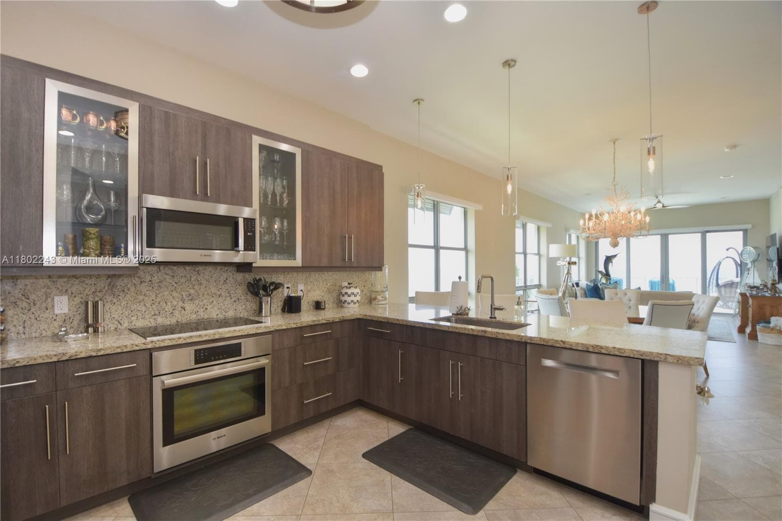 VILLAS BY THE SEA 4 · #405 in Lauderdale By The Sea - Photo 13