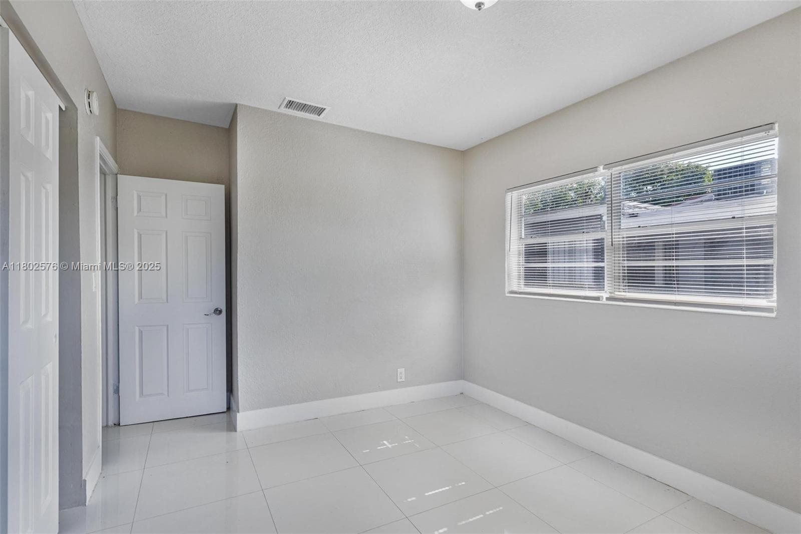 3271 Auburn Blvd photo 23