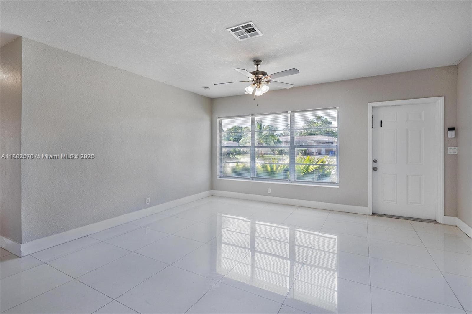 3271 Auburn Blvd photo 7