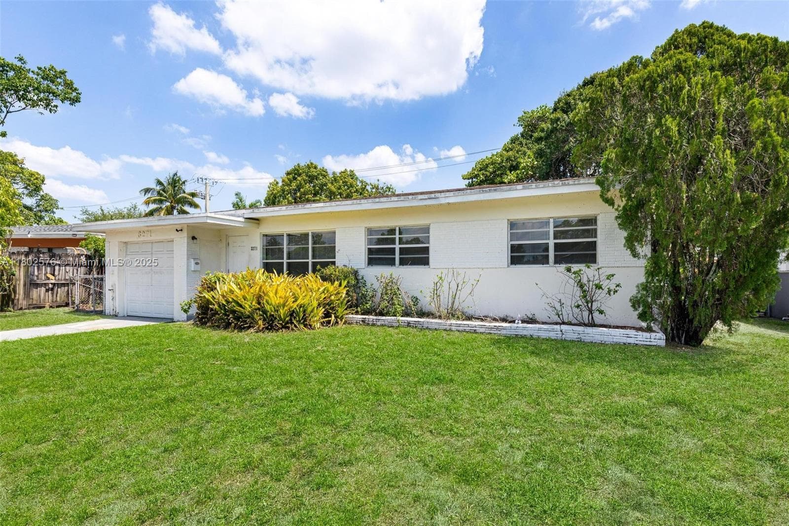 3271 Auburn Blvd photo 3