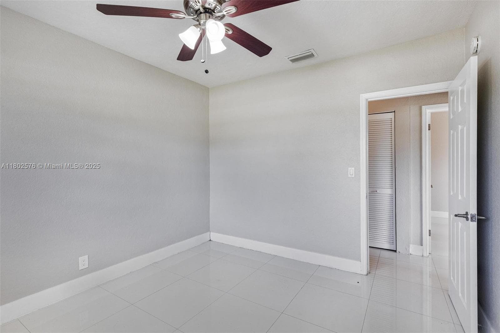 3271 Auburn Blvd photo 19