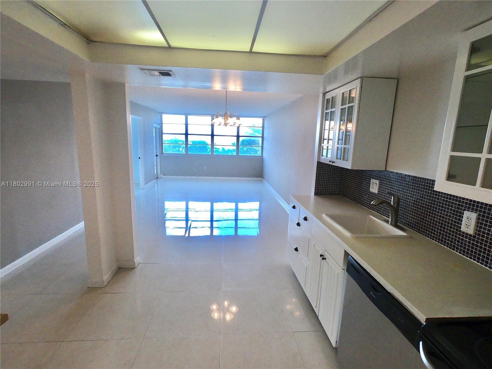 BUCKLEY TOWERS CONDO - EA · #202W in Miami - Photo 2