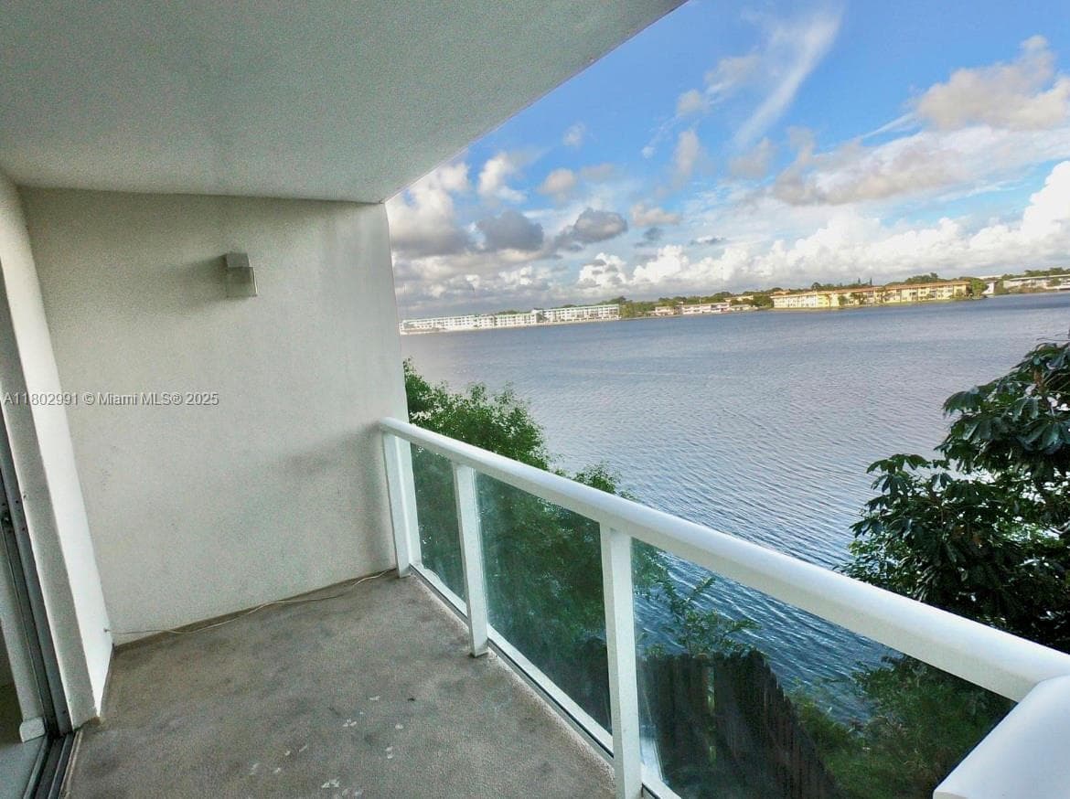 BUCKLEY TOWERS CONDO - EA · #202W in Miami - Photo 1