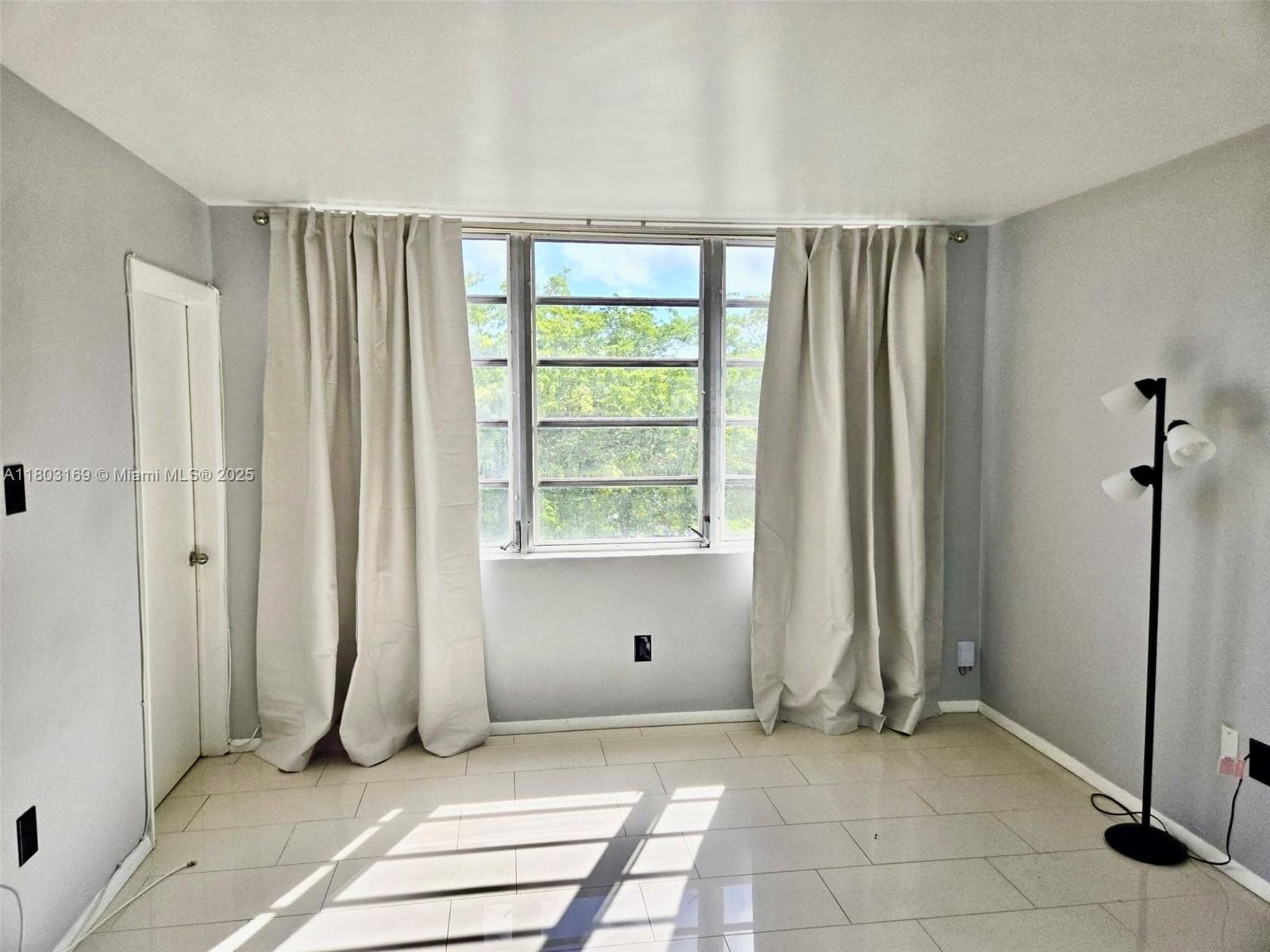 JADE WINDS GROUP - · #409-2 in Miami - Photo 13