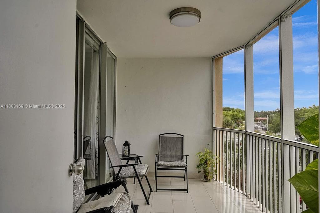 JADE WINDS GROUP - · #409-2 in Miami - Photo 16