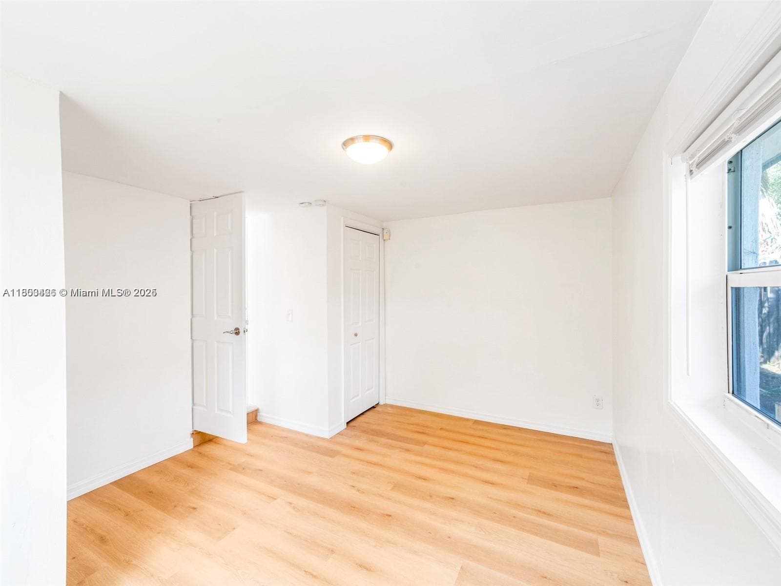 1240 NW 7th Ave #1 photo 16