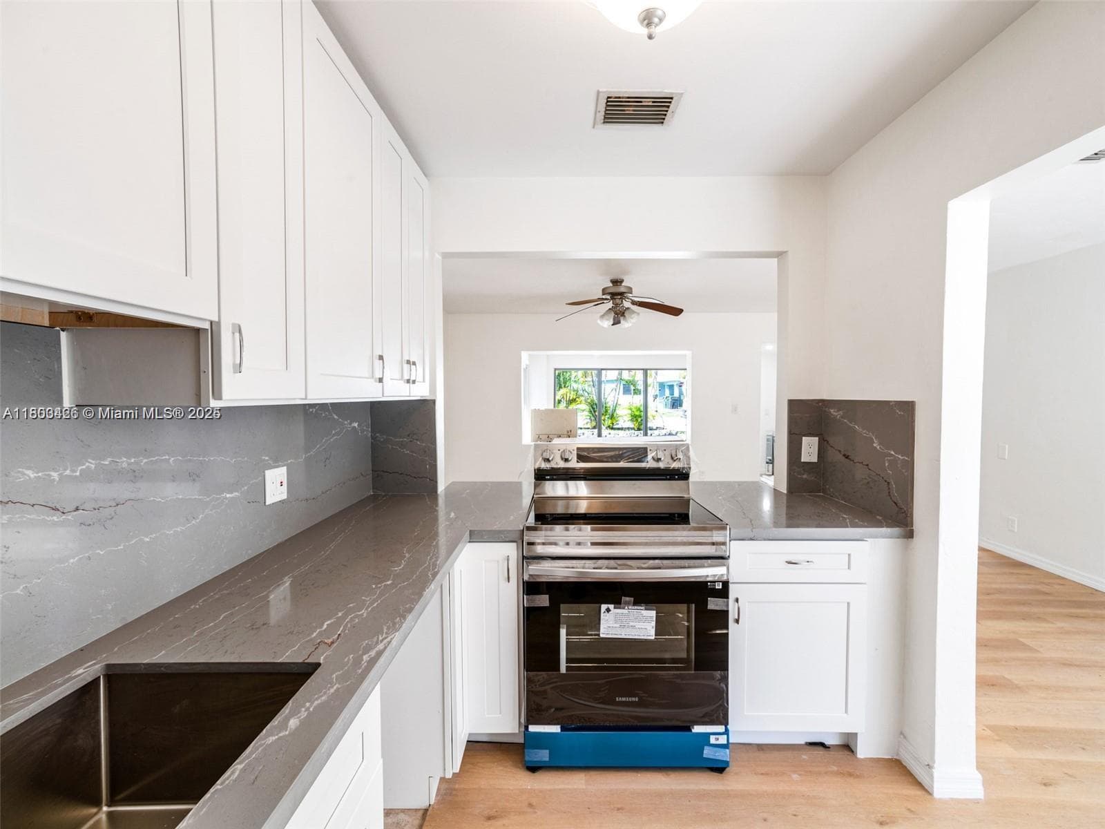 1240 NW 7th Ave #1 photo 10