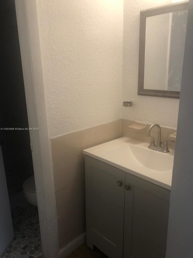 CARIBBEAN BREEZE CONDO · #108 in Sunny Isles Beach - Photo 11