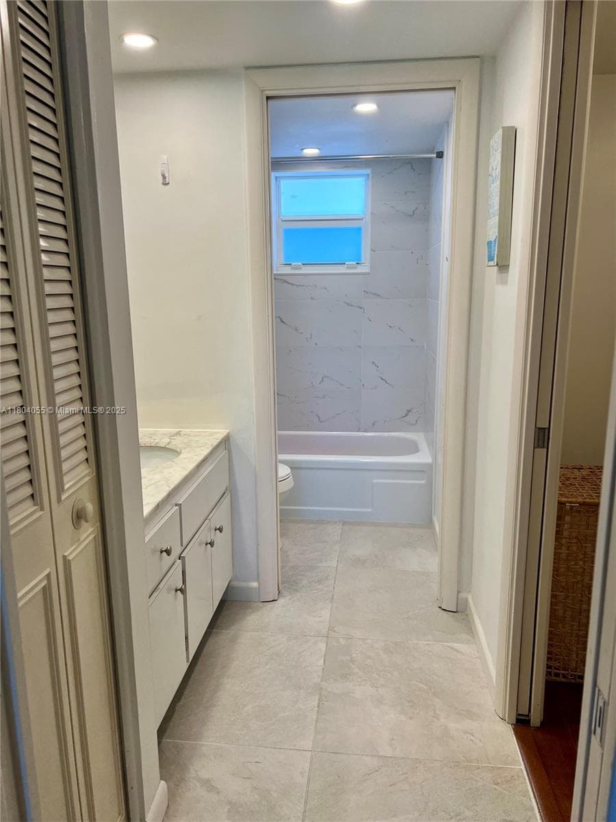 LEISURE GARDENS CONDO · #211E in Lauderdale By The Sea - Photo 17