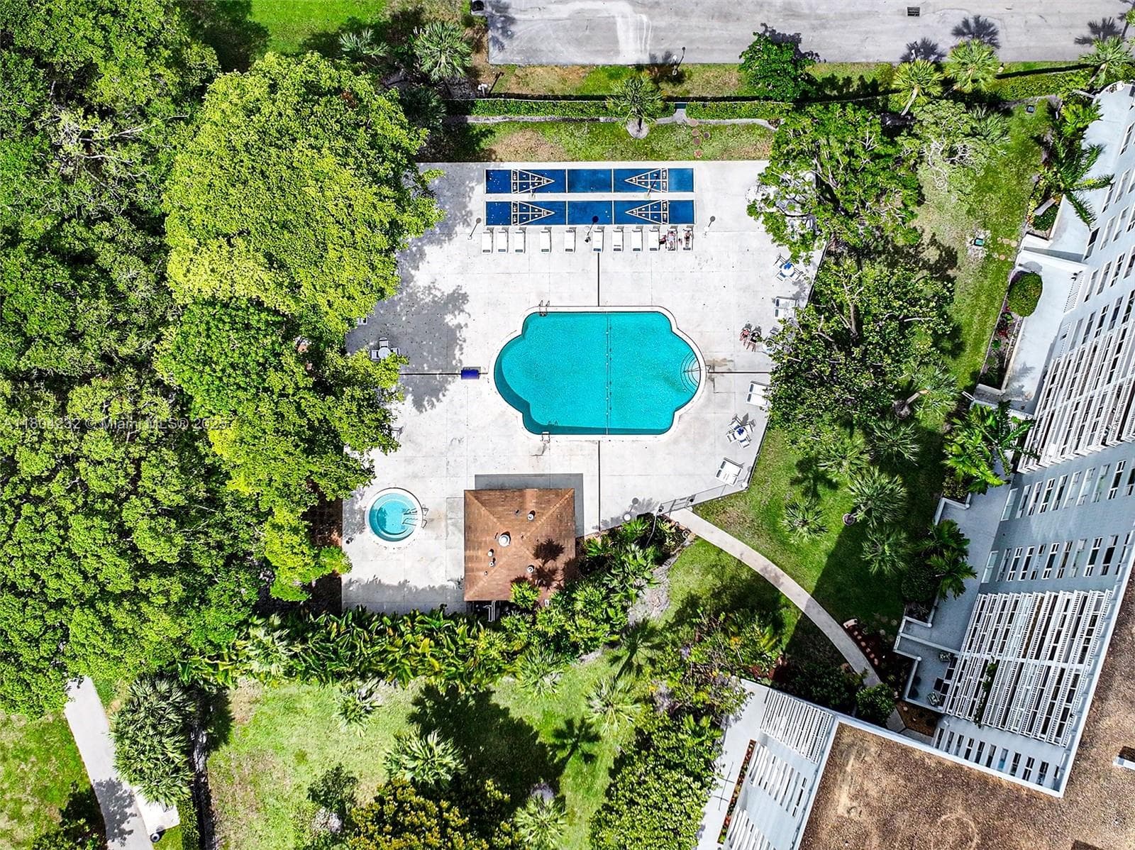 HILLCREST EAST · #903 in Hollywood - Photo 4