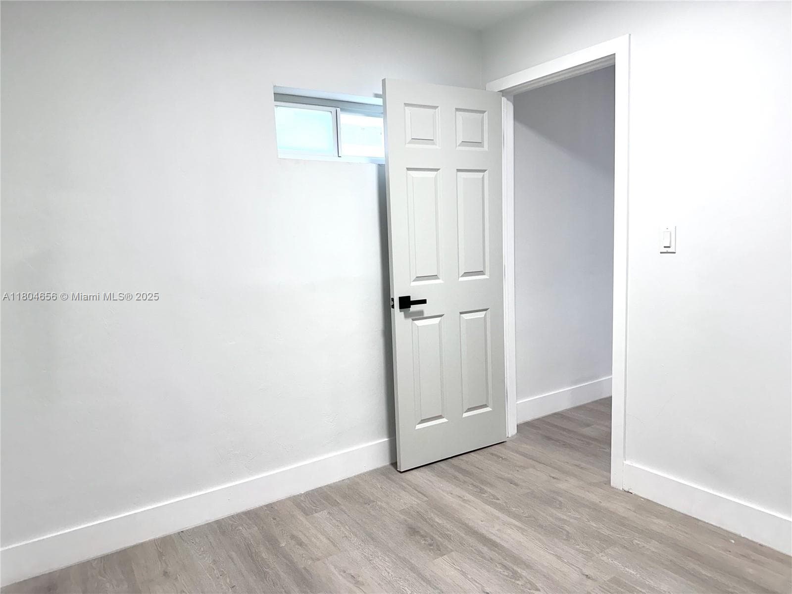 Master Walk In Closet