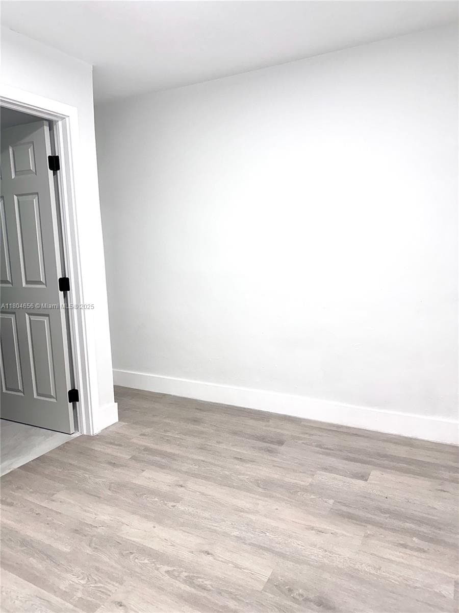 Master Walk In Closet