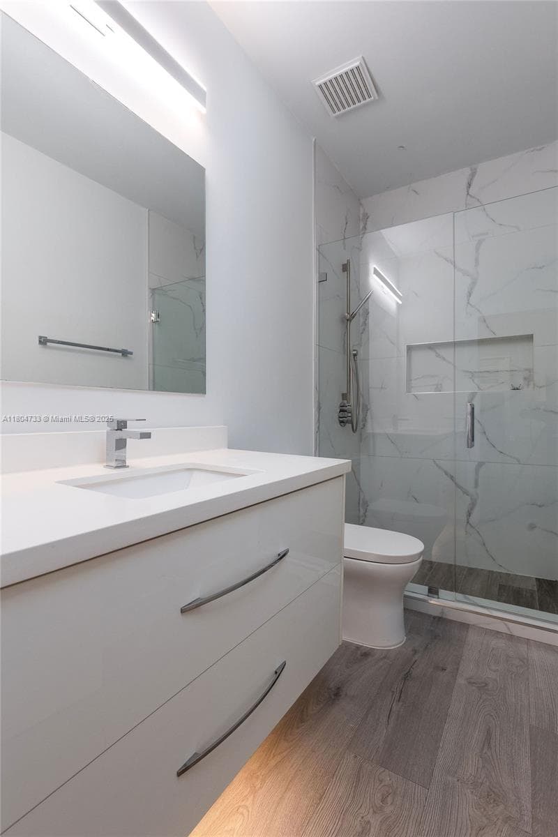 603 Misty Oaks Ln photo 32