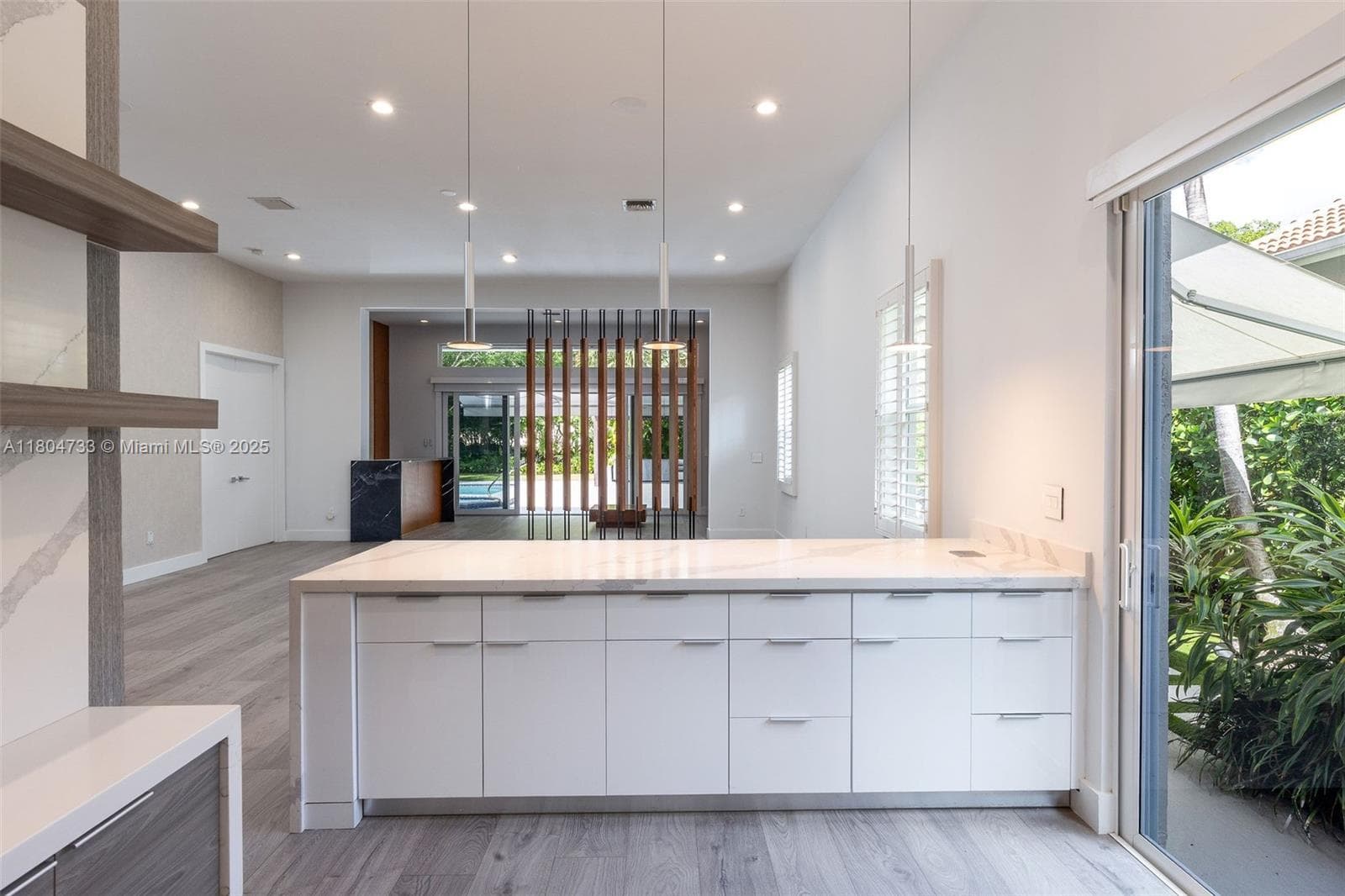 603 Misty Oaks Ln photo 9