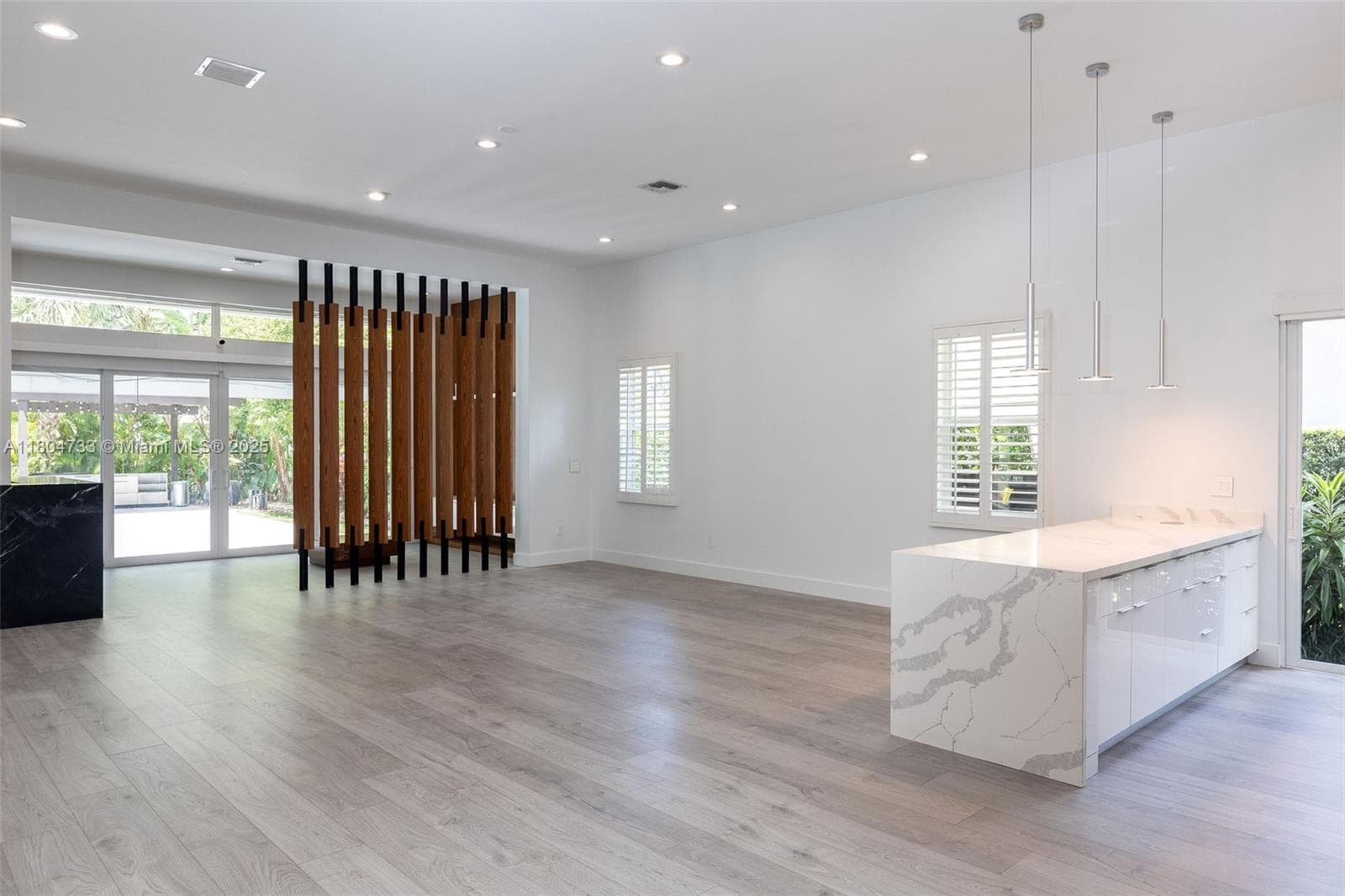 603 Misty Oaks Ln photo 11