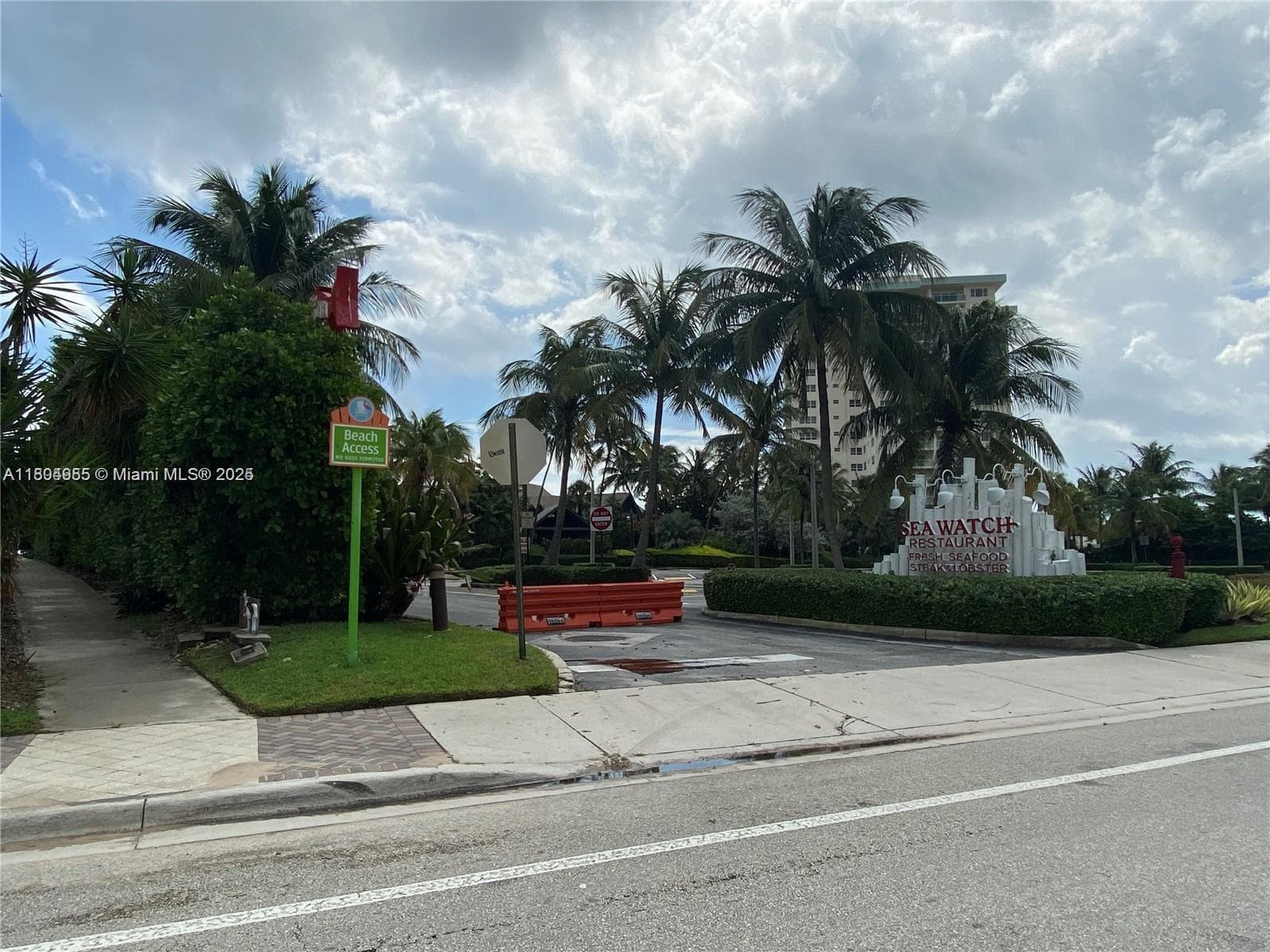VILLAGE BY THE SEA CONDO · #207 in Lauderdale By The Sea - Photo 23