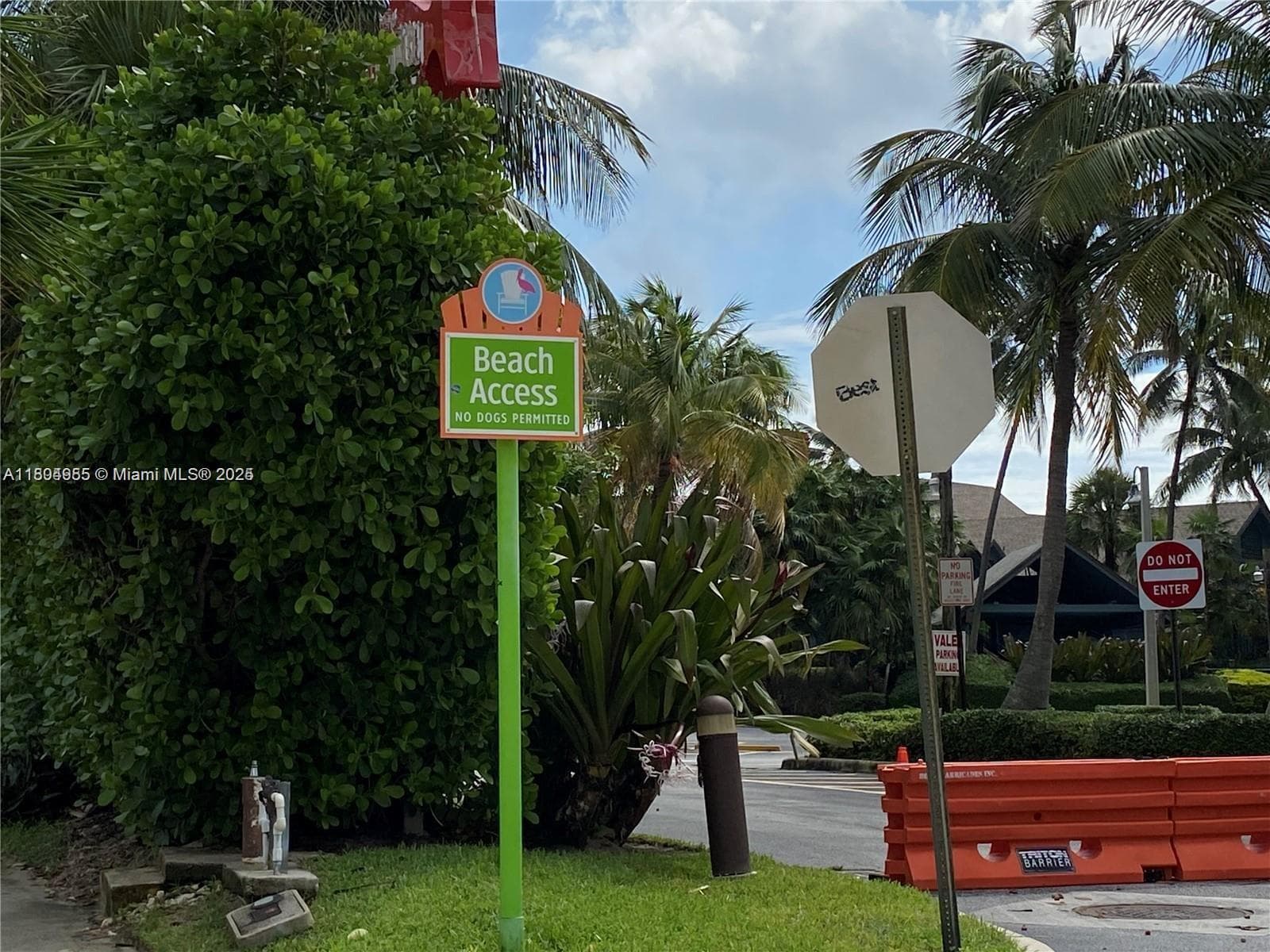 VILLAGE BY THE SEA CONDO · #207 in Lauderdale By The Sea - Photo 24