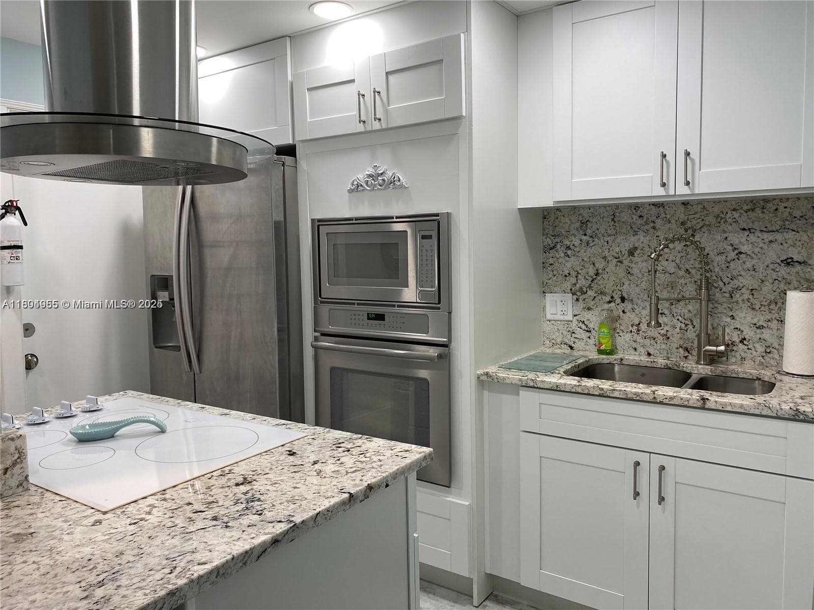 VILLAGE BY THE SEA CONDO · #207 in Lauderdale By The Sea - Photo 4