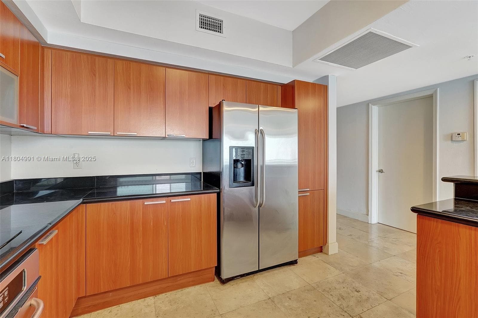 ONE FIFTY ONE @ BISCAYNE · #1406 in North Miami - Photo 17