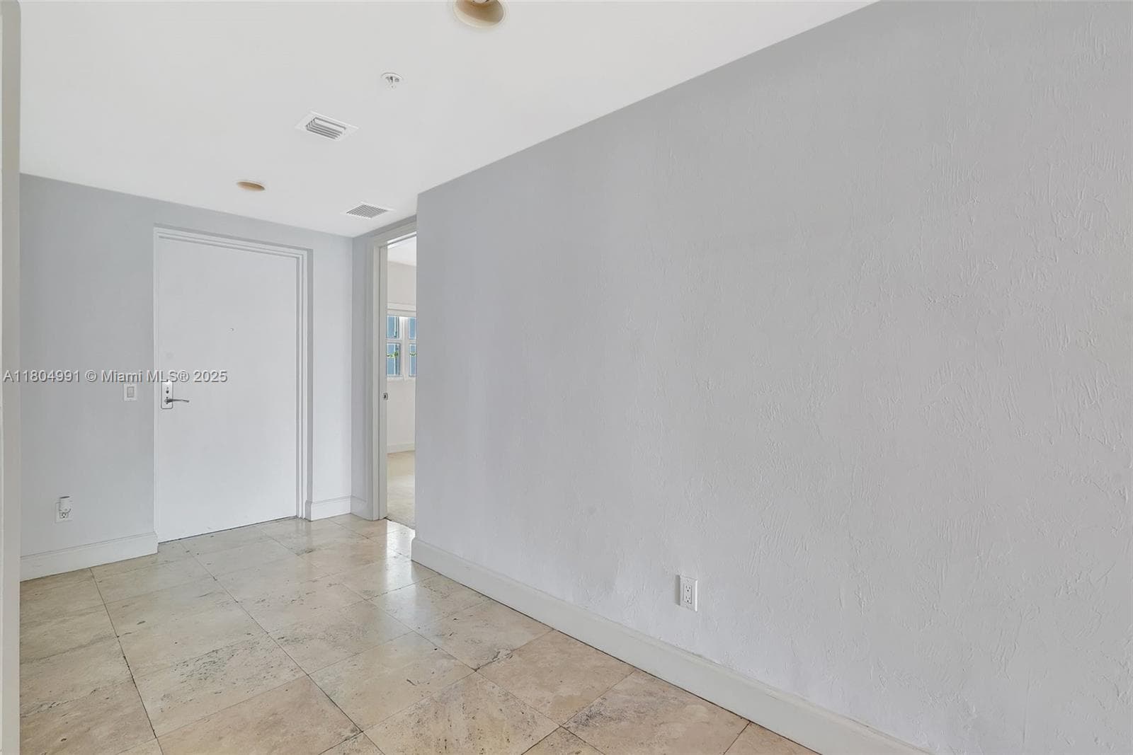 ONE FIFTY ONE @ BISCAYNE · #1406 in North Miami - Photo 9