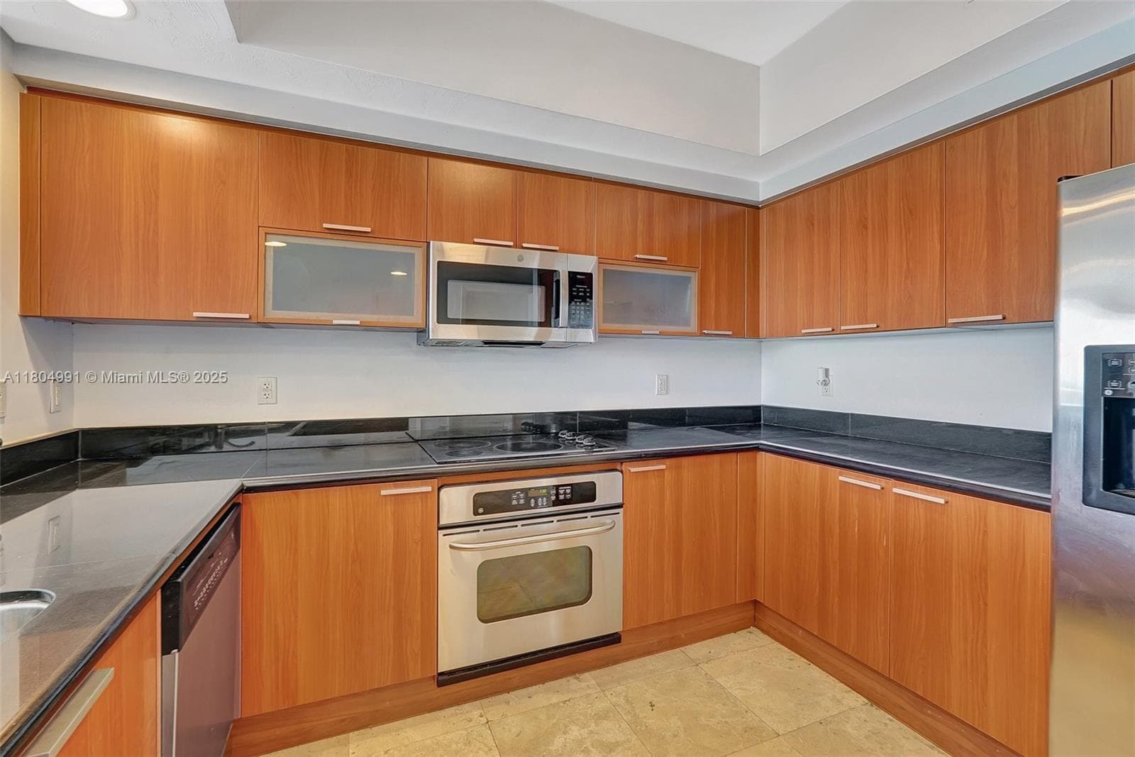 ONE FIFTY ONE @ BISCAYNE · #1406 in North Miami - Photo 18