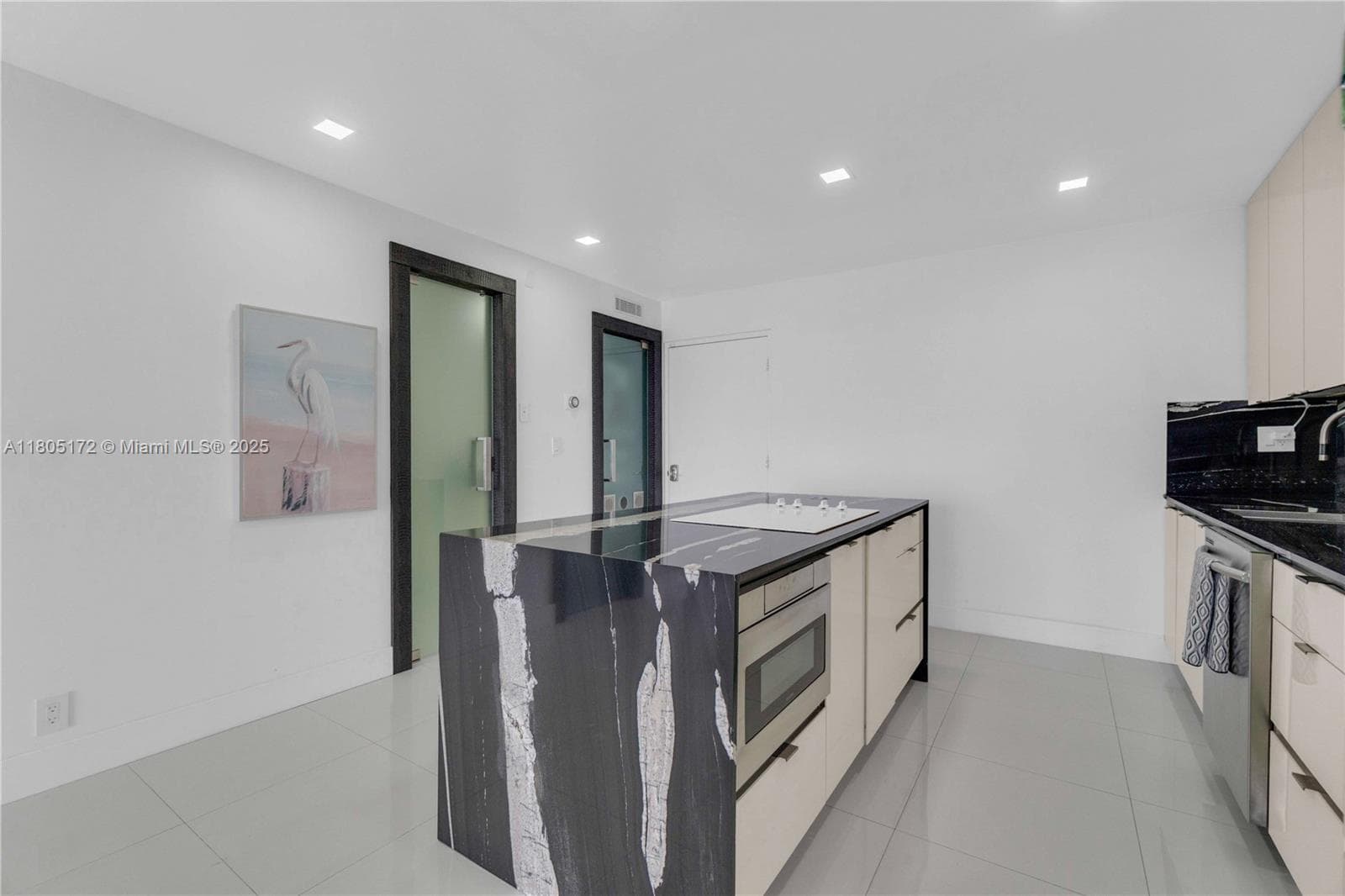 EDGEWATER BEACH TOWERS CO · #504 in Hollywood - Photo 23
