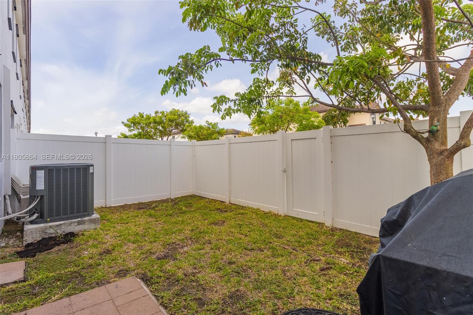 10966 W 33rd Way photo 5