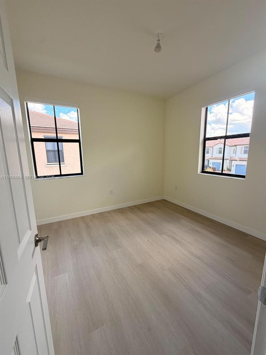10966 W 33rd Way photo 21