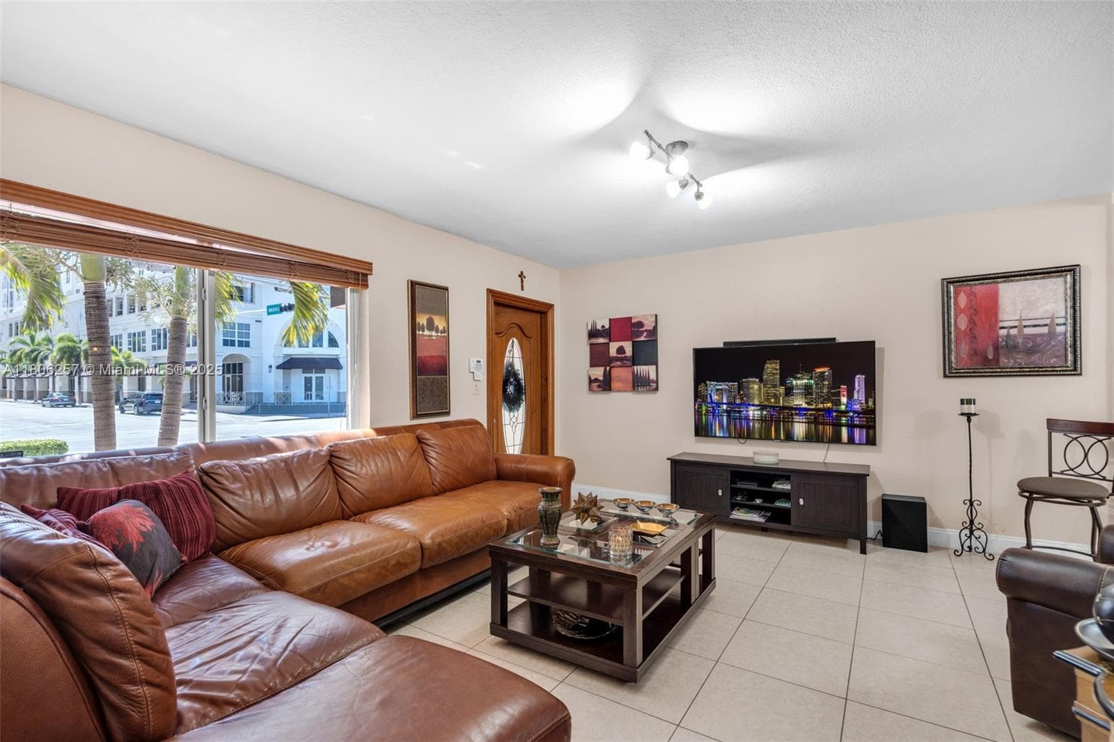 1901 SW 37th Ave photo 8